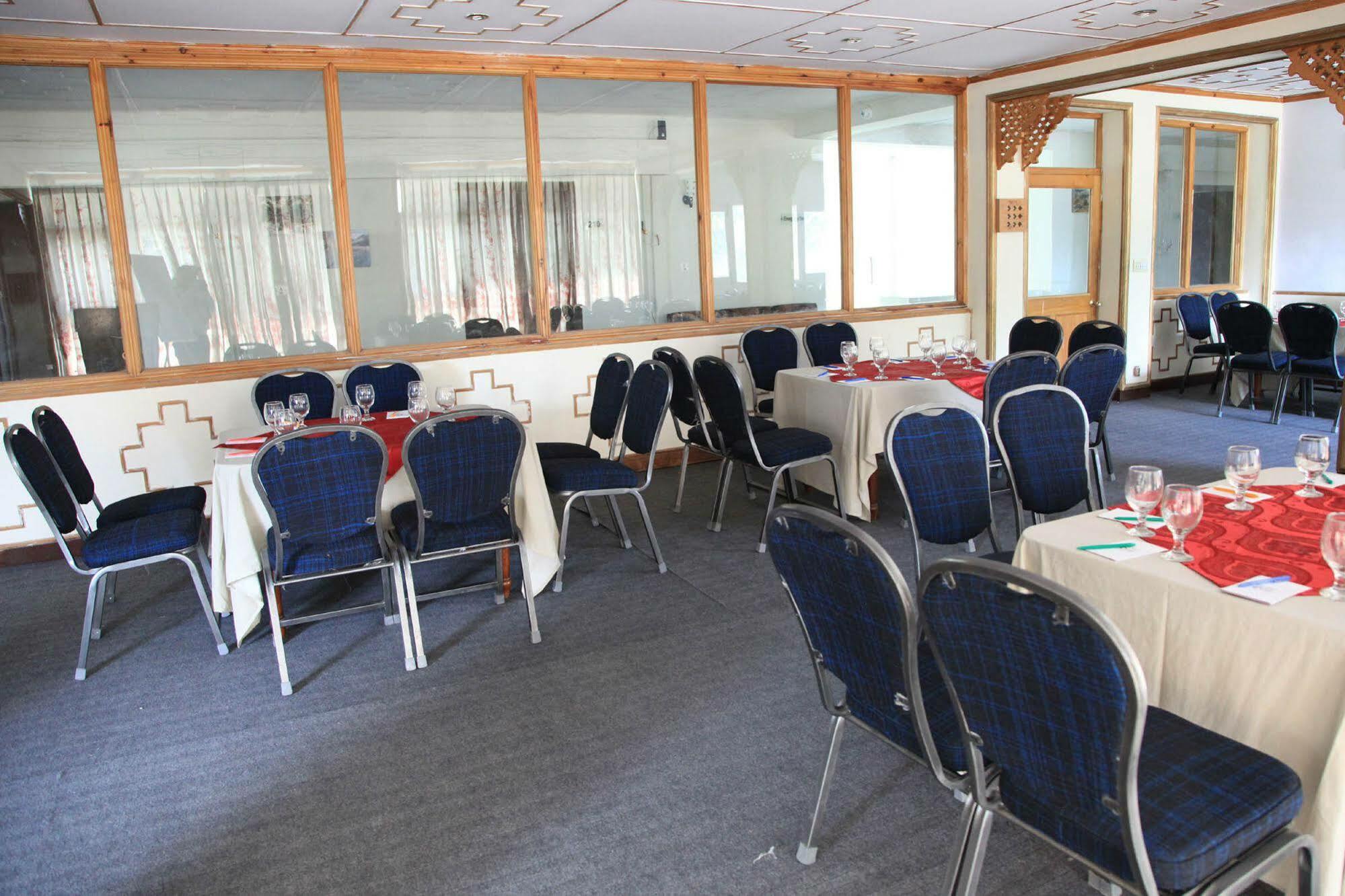 Hotel One Skardu Exterior foto